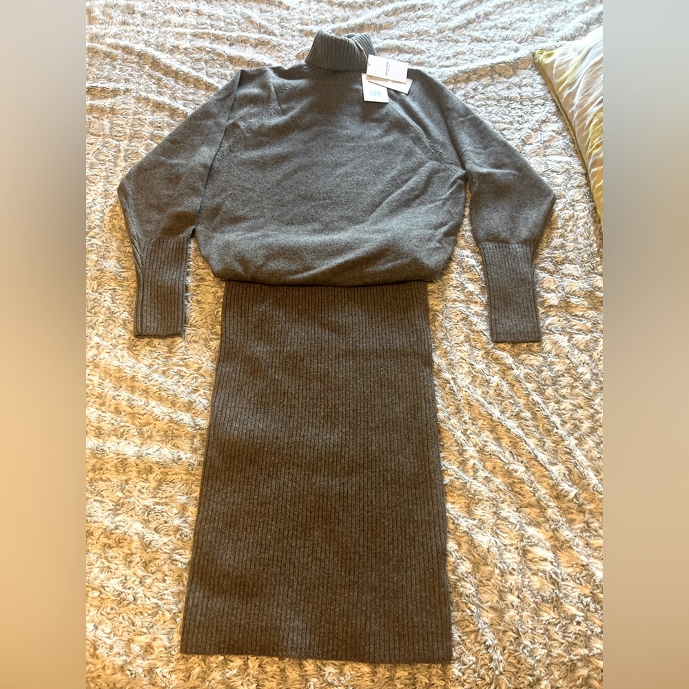 Brand New!!! Michael Kors Collection - Turtleneck Dress 100% Cashmere